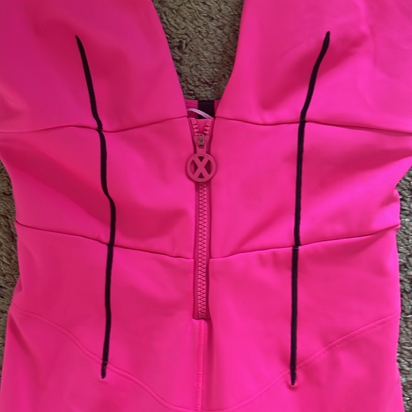 Brand new Savage X Fenty hot pink workout bodysuit - Picture 3 of 8